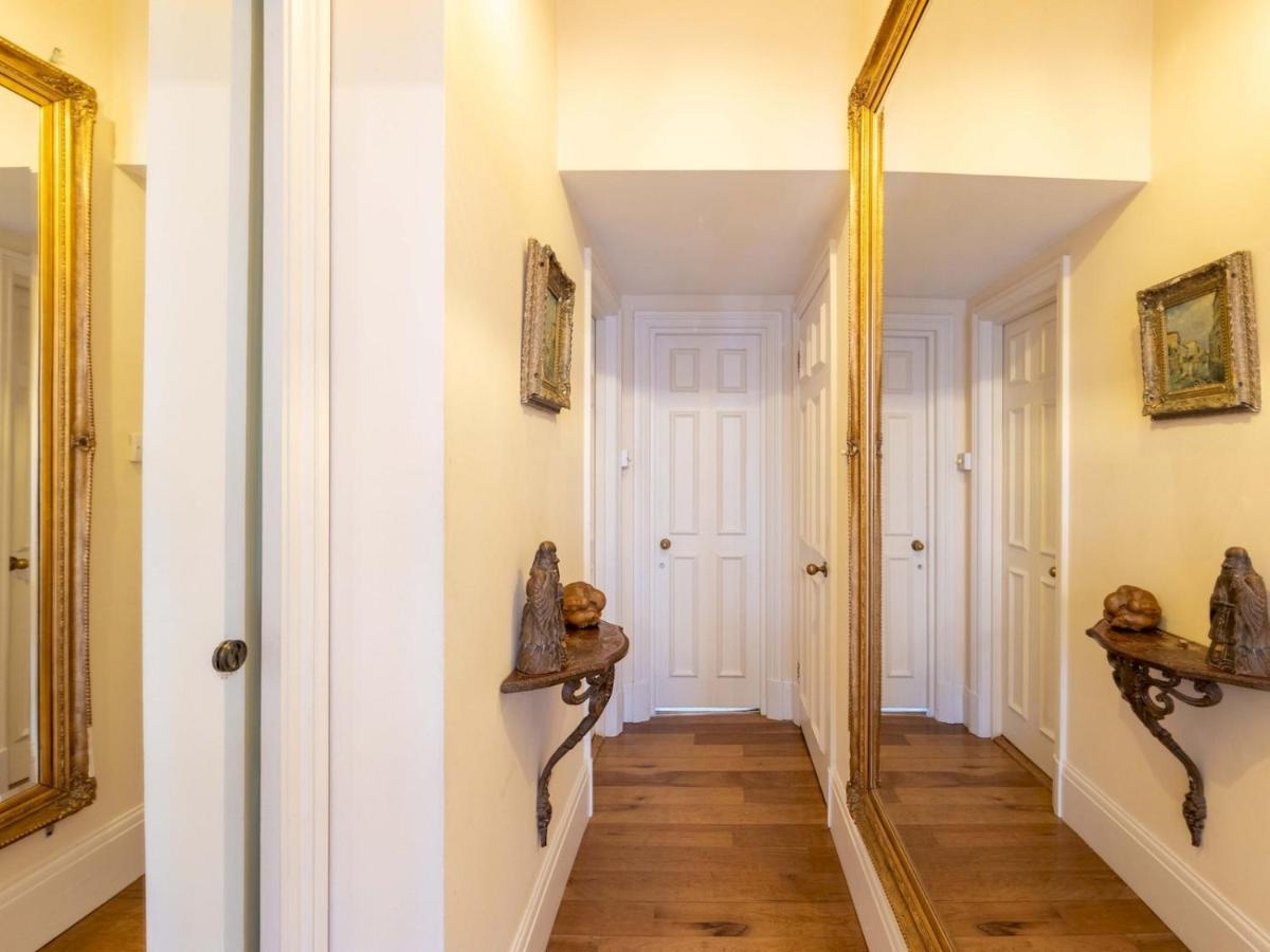 Pass The Keys Split-Floors Antique Apartment In Portobello Road Londra Exterior foto