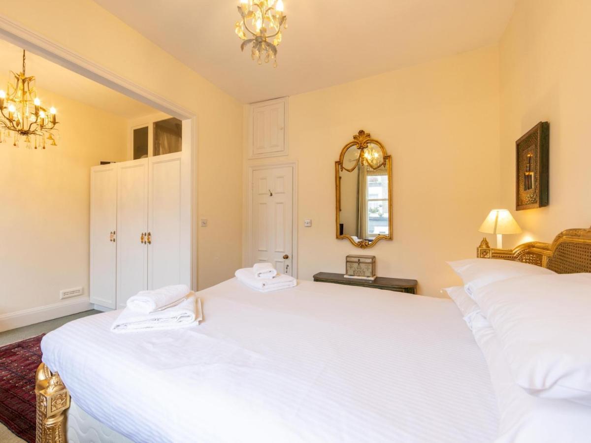 Pass The Keys Split-Floors Antique Apartment In Portobello Road Londra Exterior foto