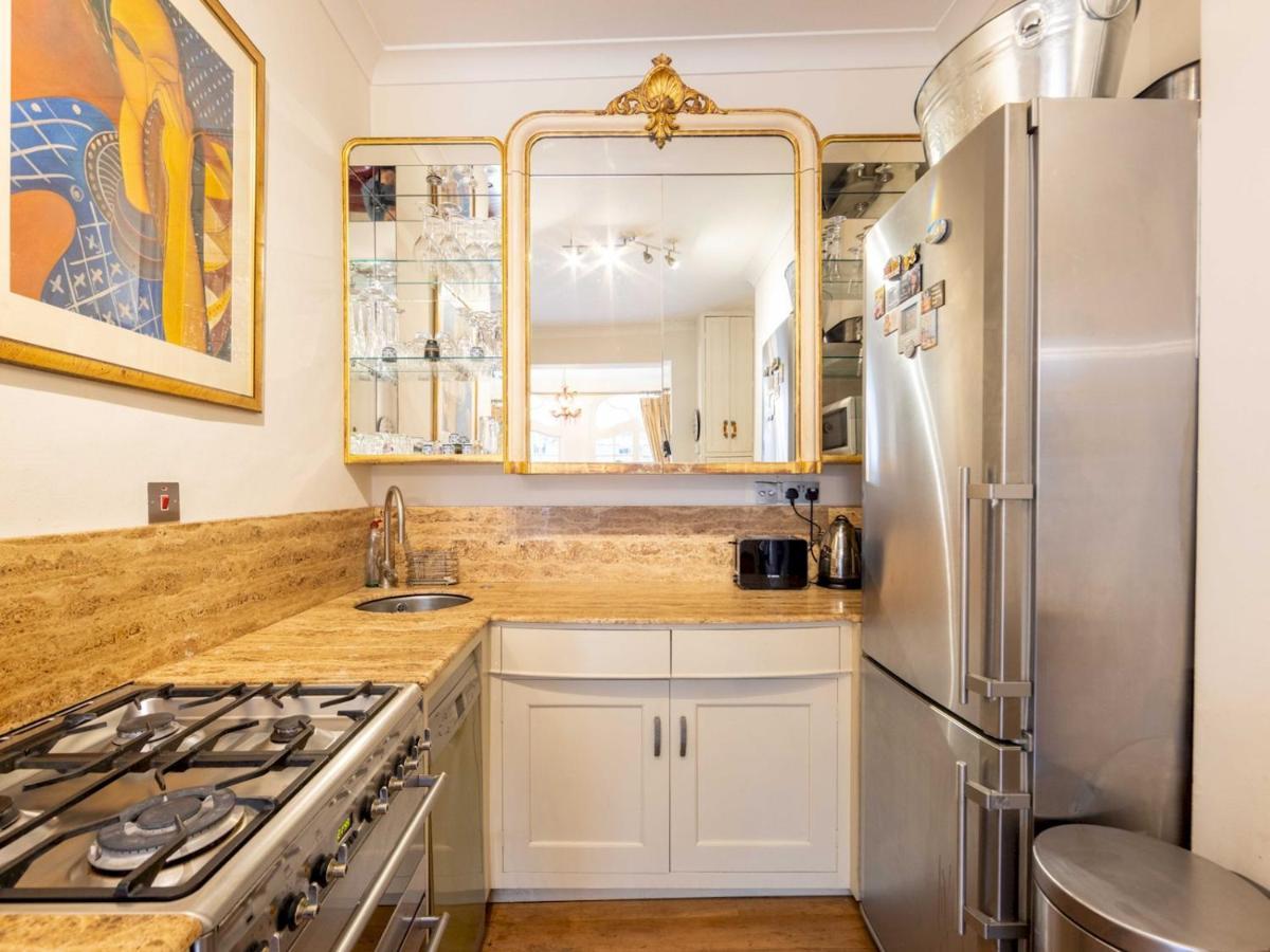 Pass The Keys Split-Floors Antique Apartment In Portobello Road Londra Exterior foto